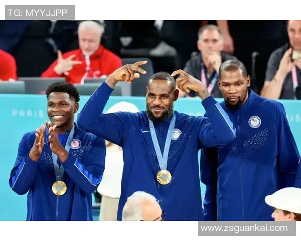 篮网球员荣获月度最佳球员殊荣 实至名归展现非凡实力